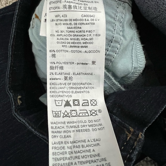 ⭐️ Firm Price ⭐️ NWOT Levi’s Modern Boot Cut irregular fit - Picture 6 of 6